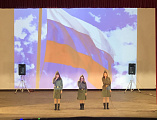 Праздник «Жизнь – Родине, Честь – никому!», посвященный дню призывника прошел в г. Новошахтинске. Поздравил призывников протоиерей Роман Амплеев