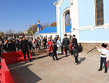 В праздник Покрова Пресвятой Богородицы на Соборной площади города Шахты гостей ждали концерт, казачья уха и мастер-классы