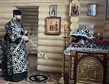Епископ Шахтинский и Миллеровский Симон совершил Литургию Преждеосвященных Даров в храме великомученицы Екатерины города Красный Сулин
