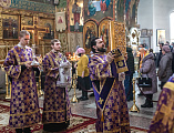 В Неделю Торжества Православия Преосвященнейший епископ Симон совершил Божественную литургию святителя Василия Великого в Покровском кафедральном соборе г. Шахты