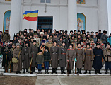 Успенский храм станицы Калитвенской посетили преподаватели и кадеты Шахтинского казачьего кадетского корпуса им. Я.П. Бакланова во главе с атаманом Всевеликого Войска Донского В.А. Бобыльченко