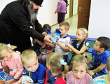Настоятель Смоленского храма станицы Шумилинской посетил Детский сад №10 ст. Шумилинской