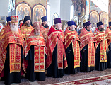 Праздник Светлого Христова Воскресения в Покровском кафедральном соборе города Шахты продолжился великой вечерней