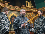 Епископ Шахтинский и Миллеровский Симон совершил Литургию Преждеосвященных Даров в Покровском кафедральном соборе г. Шахты