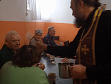 Священник посетил дом престарелых села Щедровка