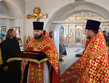 Епископ Шахтинский и Миллеровский Симон совершил Божественную литургию и диаконскую хиротонию в храме Донской иконы Божией Матери г. Новошахтинска