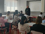 В Ажиновской школе прошла беседа, приуроченная ко дню памяти Усекновения главы Иоанна Крестителя и Дню трезвости   