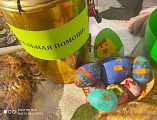 В канун праздника Покрова Божией Матери, на подворье храма Архистратига Михаила станицы Вешенской состоялась благотворительная ярмарка