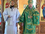 Преосвященнейший епископ Симон совершил Божественную литургию и диаконскую хиротонию