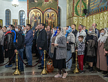 Праздников Праздник и Торжество из Торжеств. В праздник Светлого Христова Воскресения в Покровском кафедральном соборе г. Шахты состоялось торжественное богослужение
