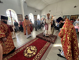 В пятницу Светлой седмицы Преосвященнейший епископ Симон совершил Божественную литургию в храме Святой Троицы города Каменск-Шахтинский