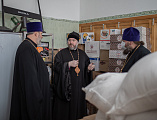 Епископ Симон посетил беженцев из Донбасса, размещенных в детском епархиальном приюте в станице Манычской
