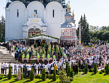 В день памяти преподобного Сергия Радонежского епископ Симон сослужил Предстоятелю Русской Церкви в Троице-Сергиевой лавре