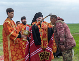 Преосвященнейший епископ Симон совершил «Чин освящения насеянных полей» в Октябрьском сельском районе
