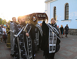 Преосвященнейший епископ Симон совершил утреню Великой субботы с чином погребения плащаницы