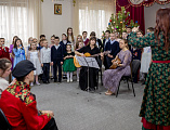 В рождественские дни любовь к духовным традициям и музыке объединила воскресную школу Покров и народный шумовой ансамбль «Финист» – «ШумоФон»