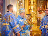 С сонмом архиереев Православной Церкви епископ Симон принял участие в торжествах по случаю празднования Донской иконы Божией Матери