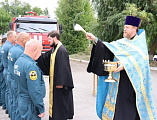 В Донском храме Новошахтинска почтили память иконы Божией Матери «Неопалимая Купина»