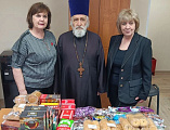 Накануне Пасхи Христовой священник проявил милосердное внимание к людям, оказавшимся в непростой жизненной ситуации