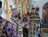 В Неделю 3-ю Великого поста, Крестопоклонную, Преосвященнейший епископ Симон совершил Божественную литургию в храме в честь Святой Троицы хут. Ягодинка