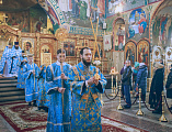 В праздник Сретения Господня Преосвященнейший епископ Симон совершил Божественную литургию в Покровском кафедральном соборе г. Шахты
