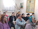 Встреча благополучателей и обратившихся в гуманитарный центр «От сердца к сердцу» при Донском храме с профильными специалистами