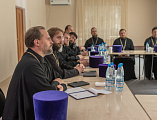 Под председательством Преосвященнейшего епископа Симона в духовно-просветительском центре при Покровском кафедральном соборе состоялся Епархиальный совет