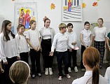 В честь Дня матери состоялся домашний концерт учебного театра «Воскресение»