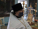 На девятый после кончины протоиерея Валерия Татаркина Преосвященнейший епископ Симон совершил заупокойную Божественную литургию в храме святителя Николая г. Шахты