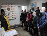 На службу в армии призывников благословил иерей Сергий Артюшенко