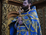 В праздник Похвалы Пресвятой Богородицы Преосвященнейший епископ Симон совершил Литургию в Покровском кафедральном соборе г. Шахты