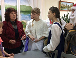 Молодежь Покровского кафедрального собора и воспитанники воскресной школы Покров в святые дни Рождества Христова поздравили с праздниками детей реабилитационного центра «Добродея» г. Шахты
