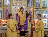 Накануне дня памяти святителя Николая Чудотворца епископ Симон совершил всенощное бдение в Никольском храме поселка Аюта