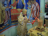 В престольный праздник Преосвященнейший епископ Симон совершил Божественную литургию в храме святого праведного Иоанна Кронштадтского г. Шахты