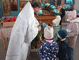В Нижнедонском благочинии стало доброй традицией проводить акцию «Рождественский подарок»