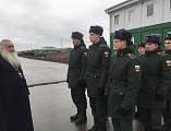 Иеромонах Николай (Наметышев) поздравил воинов инженерного батальона с Рождеством Господа Бога и Спаса нашего Иисуса Христа