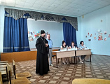 Иеромонах Арсений (Алимов) принял участие в сходе жителей пос. Горный