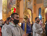 Праздников Праздник и Торжество из Торжеств. В праздник Светлого Христова Воскресения в Покровском кафедральном соборе г. Шахты состоялось торжественное богослужение