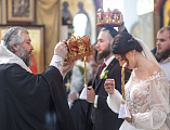 Епископ Шахтинский и Миллеровский Симон совершил таинство Венчания