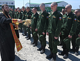 Иерей Сергий Липень поздравил военнослужащих 163 танкового полка с праздником Светлого Христова Воскресения