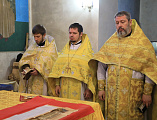 В дни Рождественского поста Преосвященнейший епископ Симон совершил архипастырский визит в храм Покрова Пресвятой Богородицы г. Красный Сулин