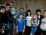 Участники молодежного епархиального объединения «Свет Души» посетили воспитанников детского дома города Шахты