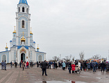В прощеное воскресенье на Соборной площади города Шахты состоялись народные гуляния, посвященные Масленице «Гуляет русская душа»