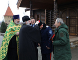 Преосвященнейший епископ Симон совершил чин освящения колоколов для храма преподобного Сергия Радонежского в хуторе Старая Станица