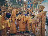 В день своего рождения правящий архиерей Шахтинской епархии Преосвященнейший епископ Симон совершил Божественную литургию в Покровском кафедральном соборе города Шахты