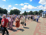 В день святых царственных страстотерпцев в городе Шахты прошел традиционный крестный ход