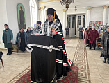 Чтение Великого покаянного канона преподобного Андрея Критского в храме Покрова Богородицы города Красный Сулин в четверг первой седмицы Великого поста
