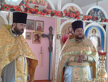 В храме Всех Святых в земле Русской просиявших г. Шахты по случаю престольного дня была совершена Божественная литургия