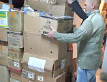 Гуманитарные центры Шахтинской епархии продолжают сбор и раздачу помощи вынужденным переселенцам при поддержке приходов и монастырей Русской Православной Церкви