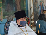 На девятый после кончины протоиерея Валерия Татаркина Преосвященнейший епископ Симон совершил заупокойную Божественную литургию в храме святителя Николая г. Шахты